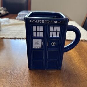 Vintage Doctor Who 1996 BBC Police Call Box 18 oz Ceramic Tea Mug/Cup 5 1/2‎ "